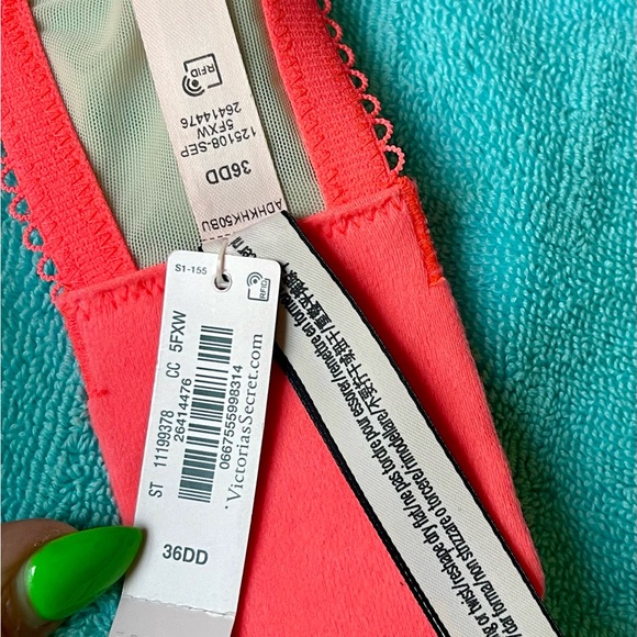 Victoria Secret Bra, dream angels, new, size 36DD - Picture 5 of 5